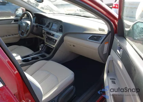 2016 Hyundai Sonata Hybrid Se from USA, damaged, VIN KMHE24L17GA011198